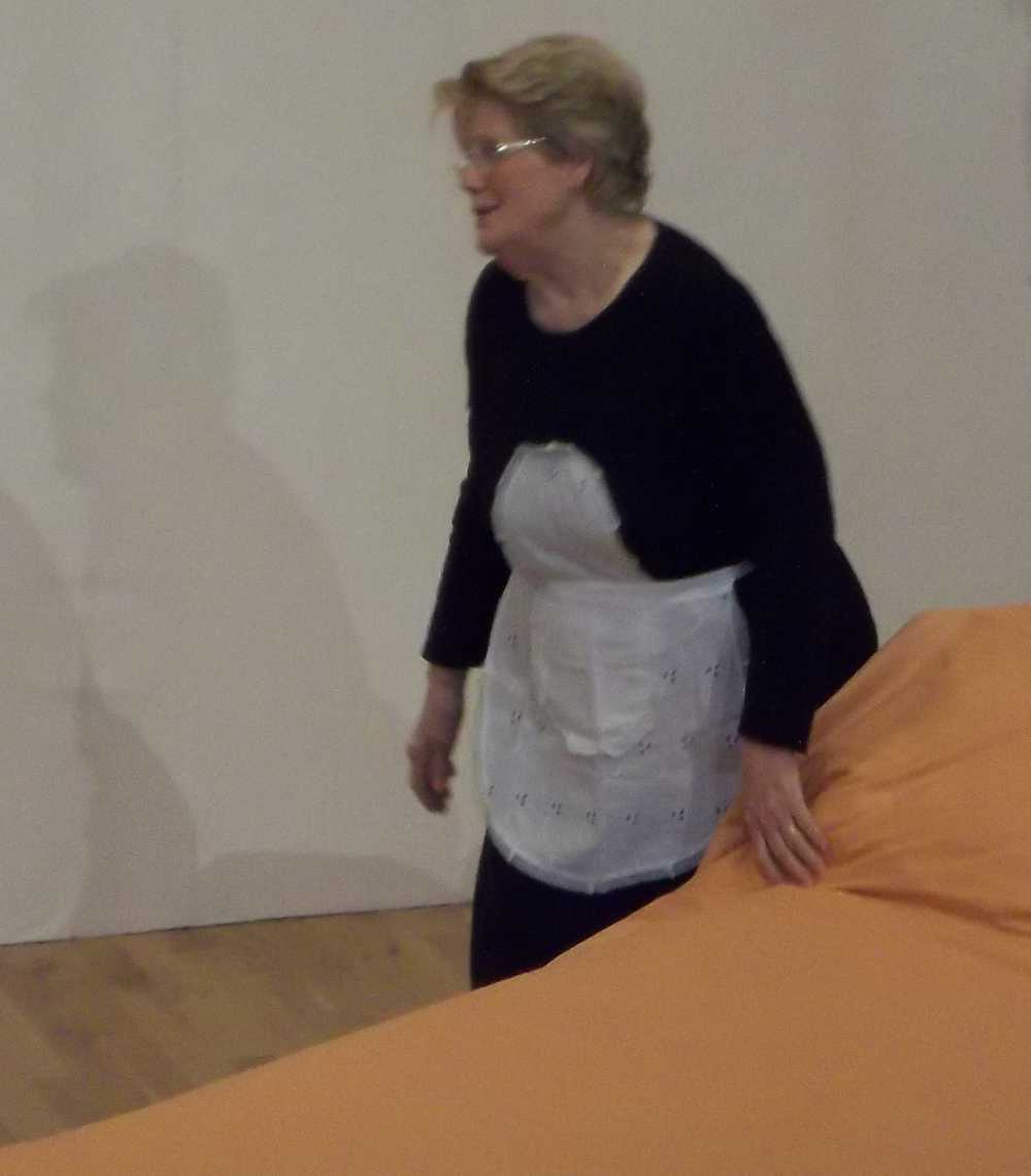 865